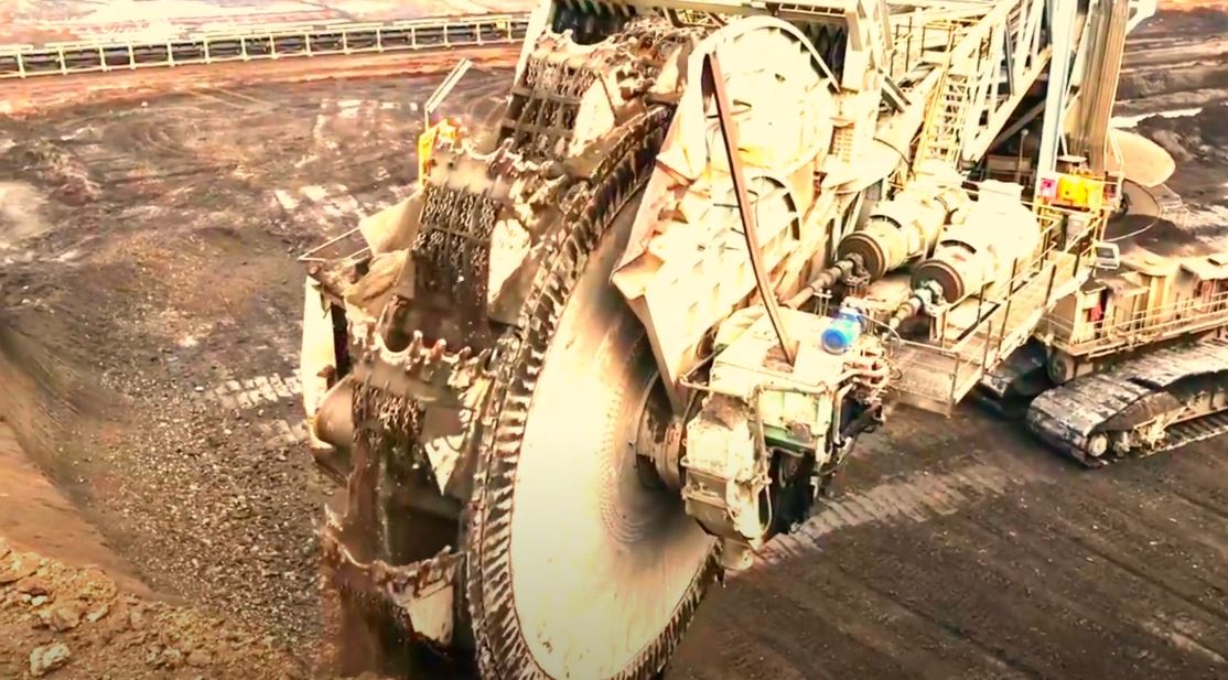 Top 5 World’s Biggest and Largest Construction Machines